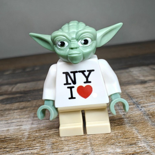 New 100 lego starwars - 100%, yoda